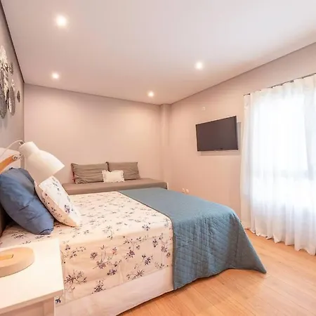 Spacious With Terrace Near Lisbon Airport Sacavém