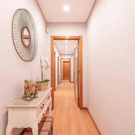 Spacious With Terrace Near Lisbon Airport Lejlighed *