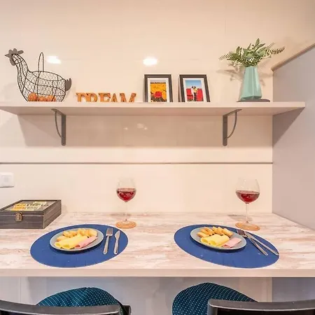 Lejlighed Spacious With Terrace Near Lisbon Airport
